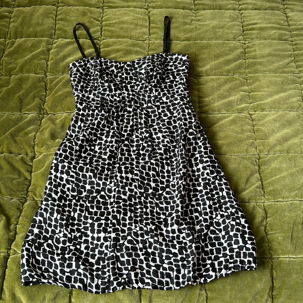 White House Black Market 100% silk mini dress